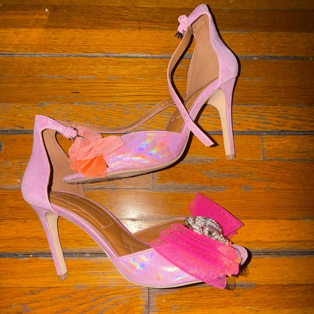 Sz 38 holographic Pink heels from Kurt Geiger worn by Christiana Cinn